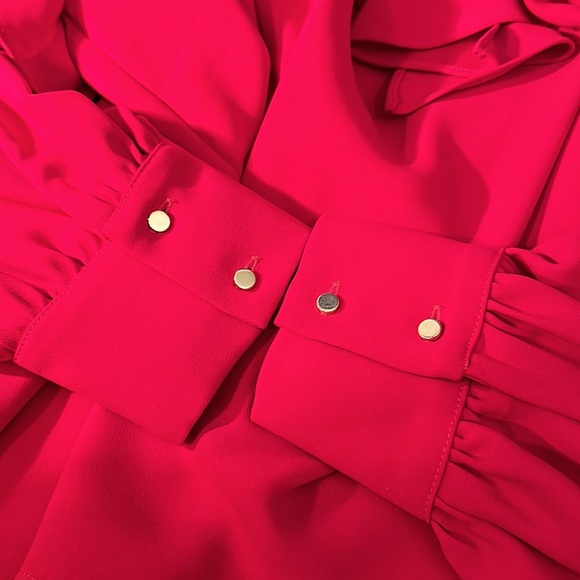 NWT Amanda Uprichard Francis Open Shoulder Flowy Red Top Large - Picture 9 of 9